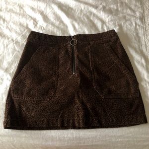 Zip Up Cheetah Skirt